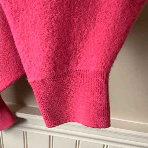 Aritzia Wilfred Free Cropped sweater medium - Picture 9 of 10